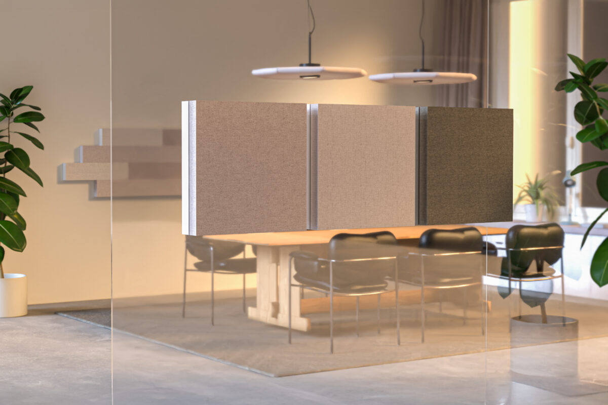 Better acoustics in rooms with glass walls